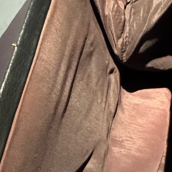 Vintage carpet bag Elegant Black and Red Women's Handbag - Picture 8 of 10